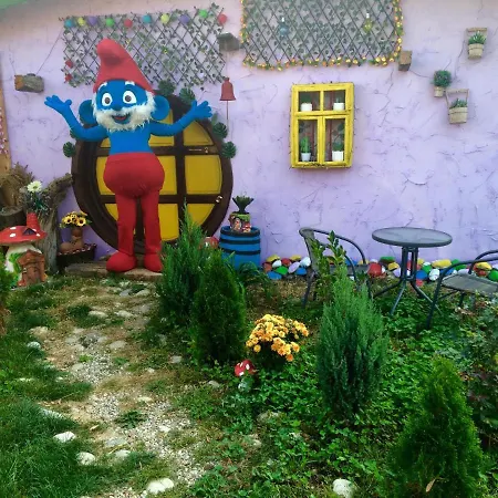 Holiday home Ograda Cu Povesti *